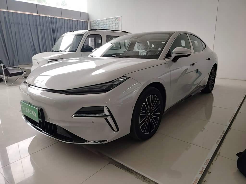 Geely Galaxy Starshine 8