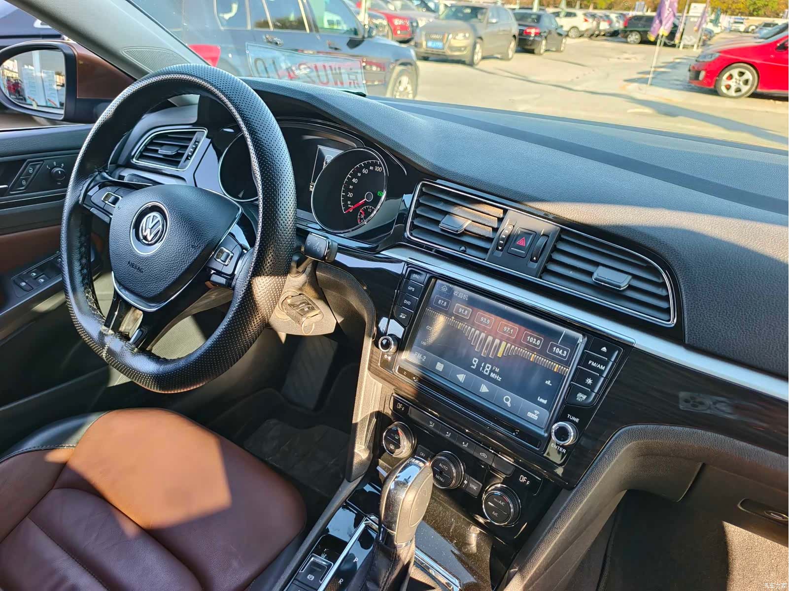 Volkswagen Lamando, 2015 14