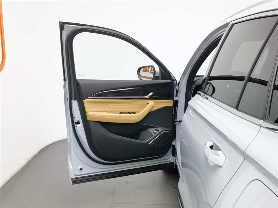 Geely Monjaro plug-in-hybrid