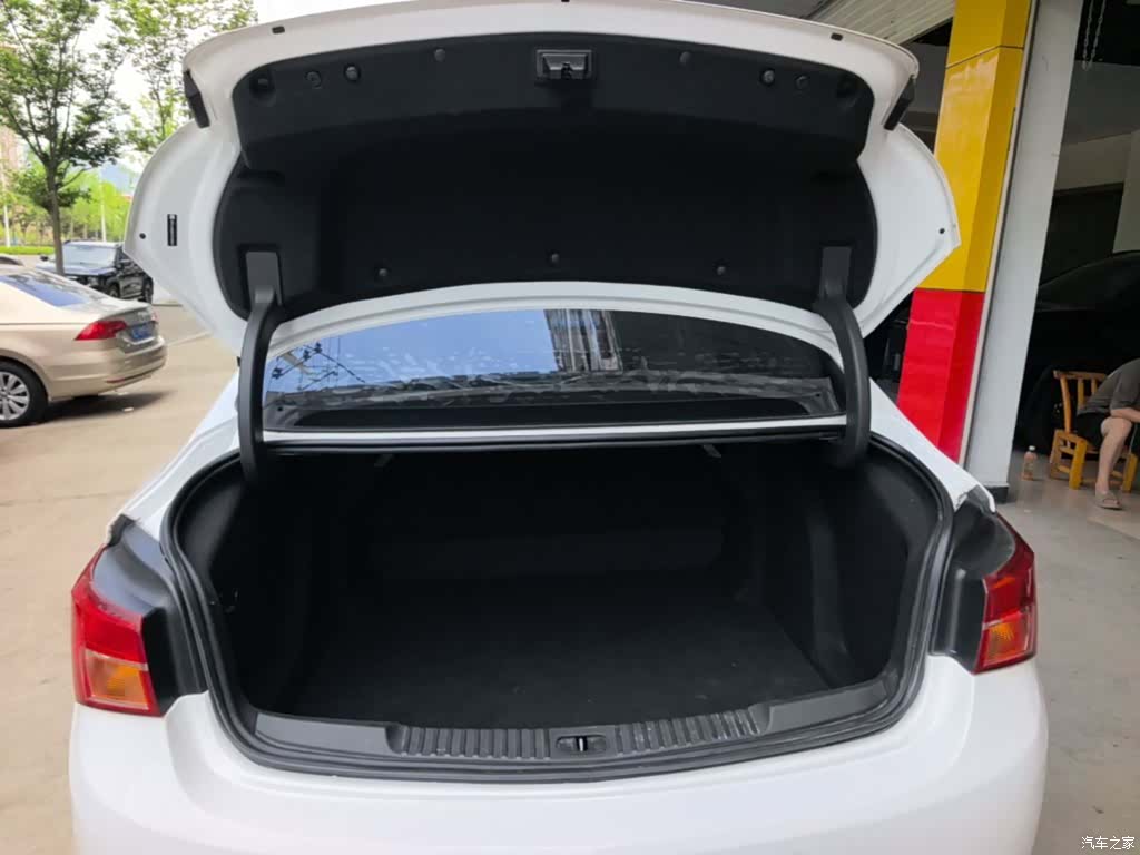 Buick Verano, 2017 19