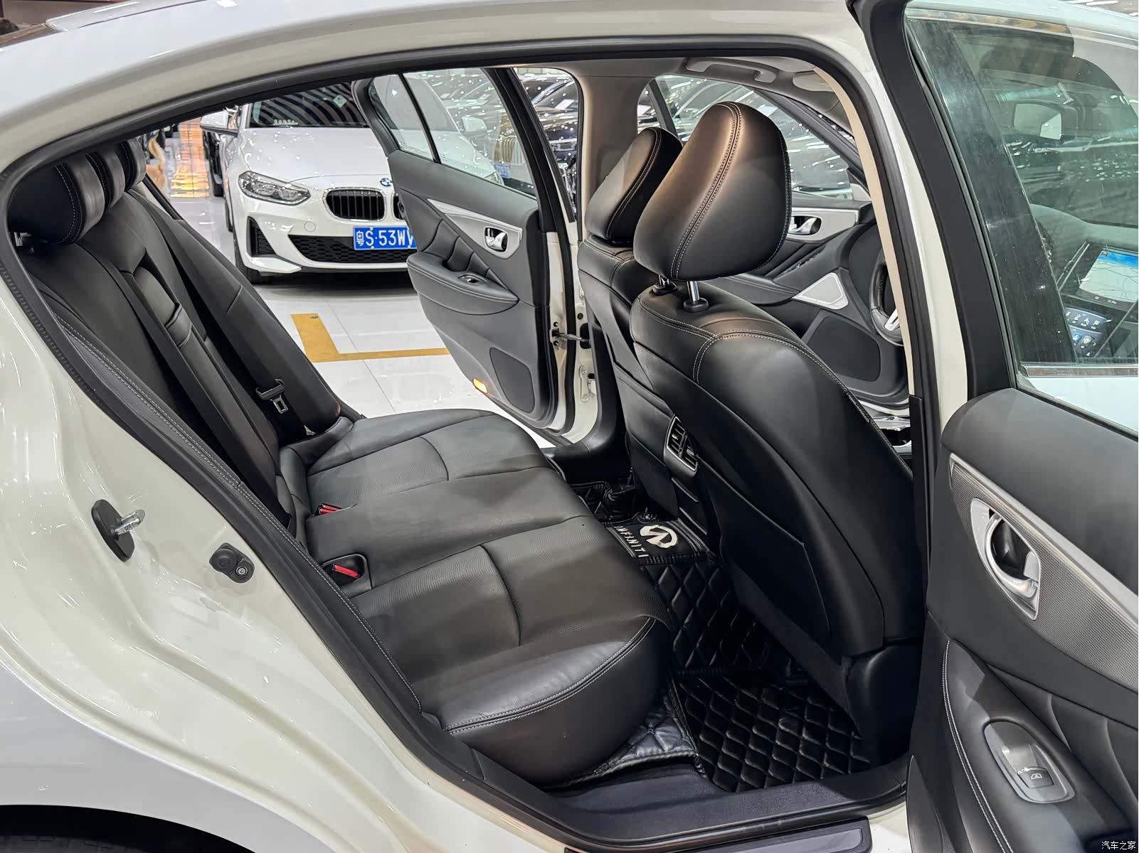 Infiniti Q50L, 2018 23