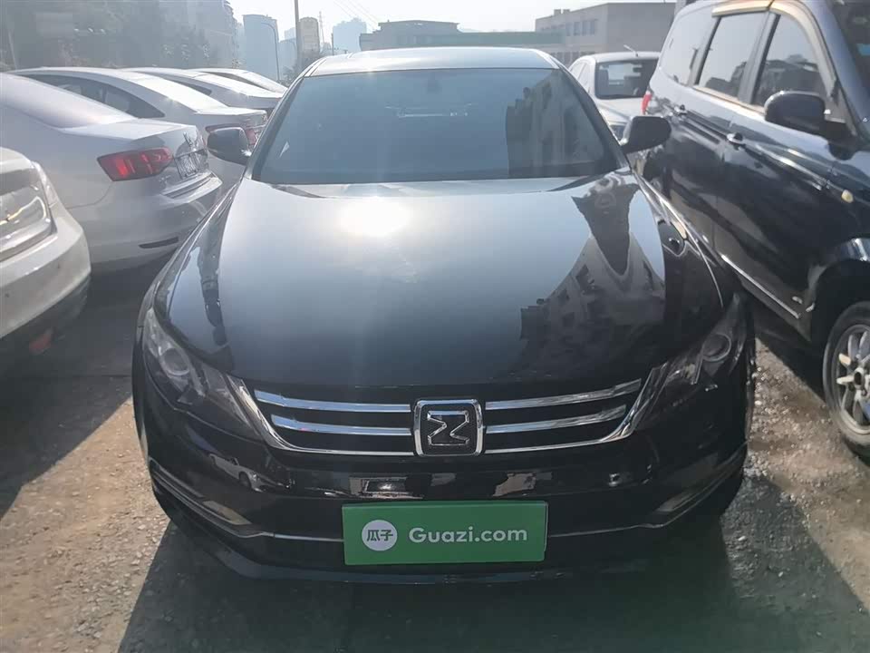 Zotye Z700