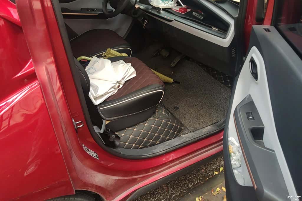 Wuling E200, 2020 8