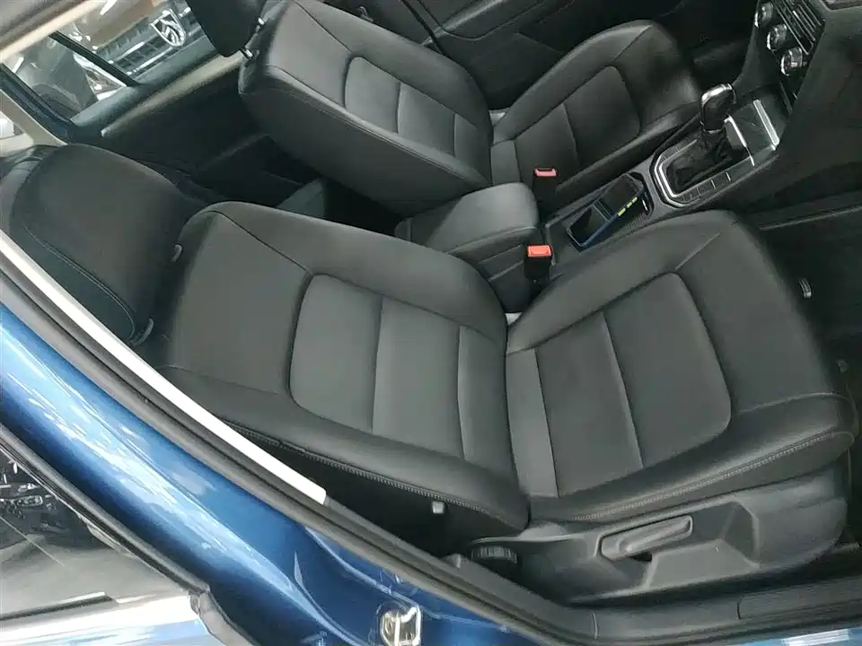 Volkswagen Golf*Jiayu