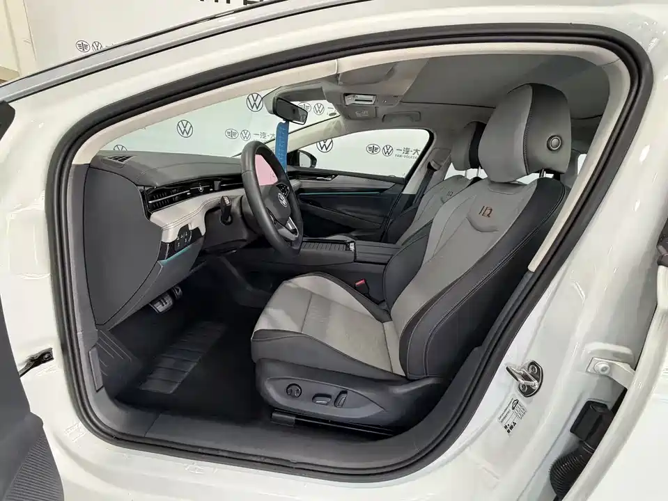 Volkswagen ID.7 VIZZION