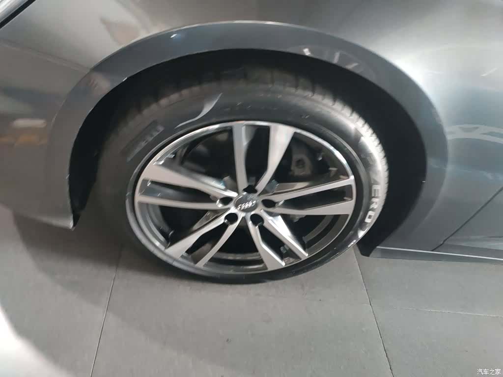 Audi A6L, 2021 25
