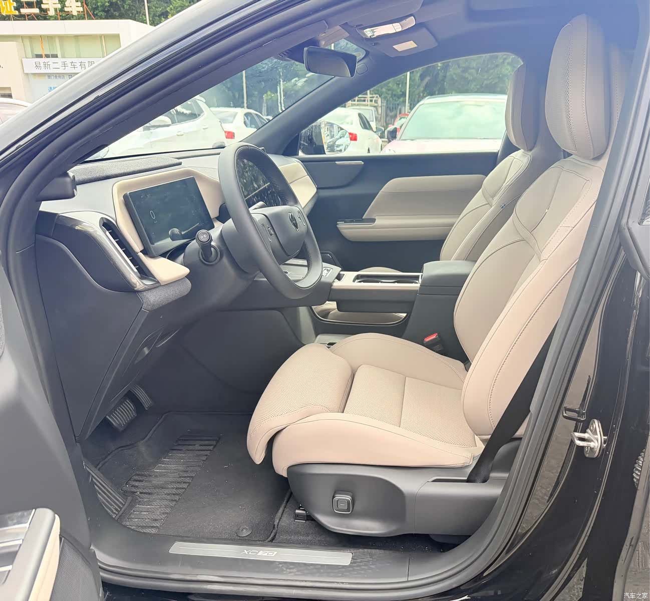 Volvo XC70, 2025 4