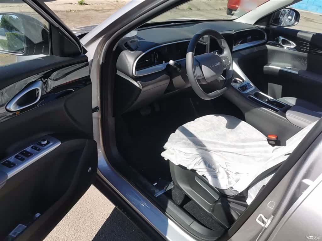 Geely Xingyuan, 2026 15