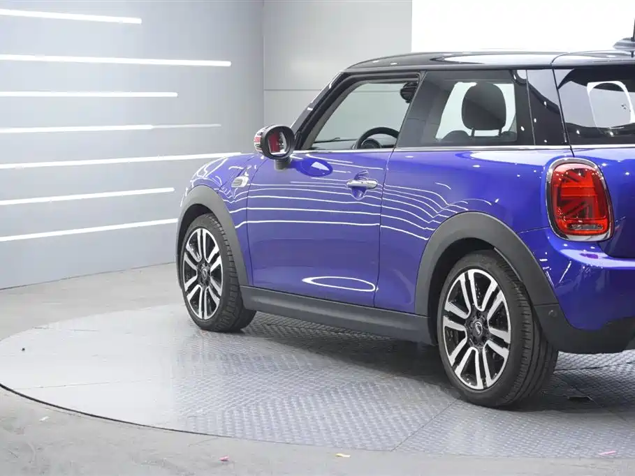 MINI MINI