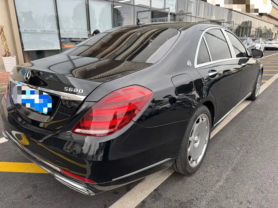 Mercedes-Benz S-class Mercedes-Benz S-class