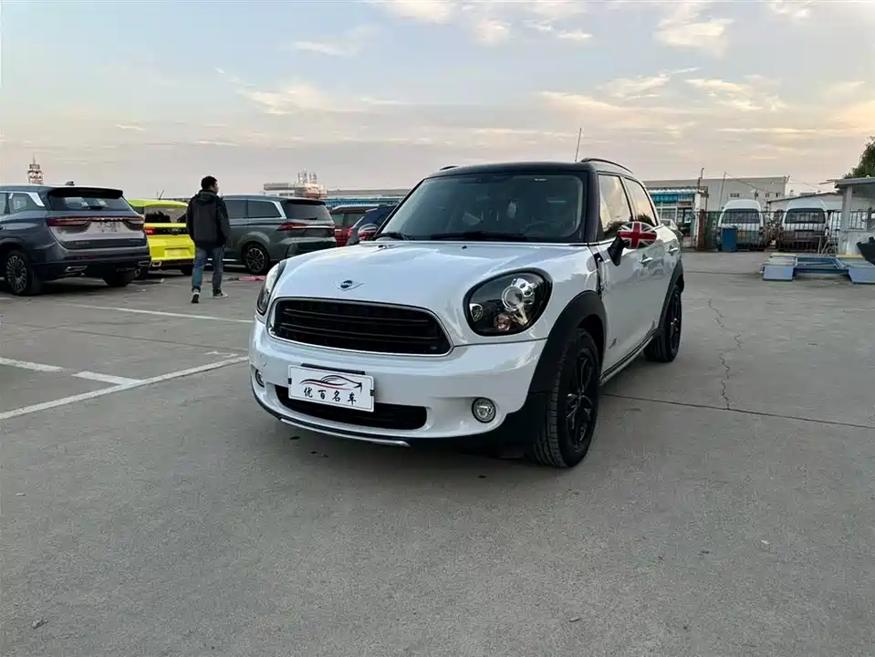 MINI COUNTRYMAN