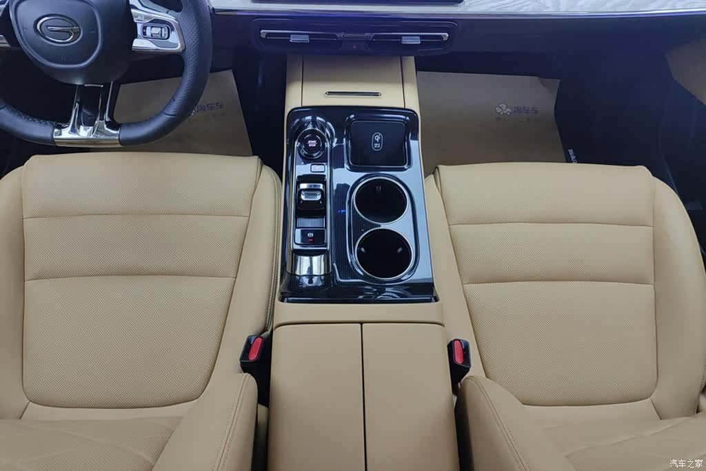 Trumpchi E8, 2024 16