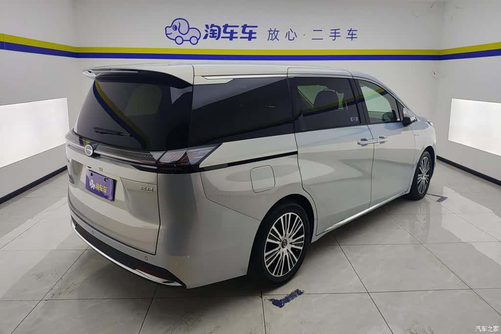 Trumpchi E8, 2024 3