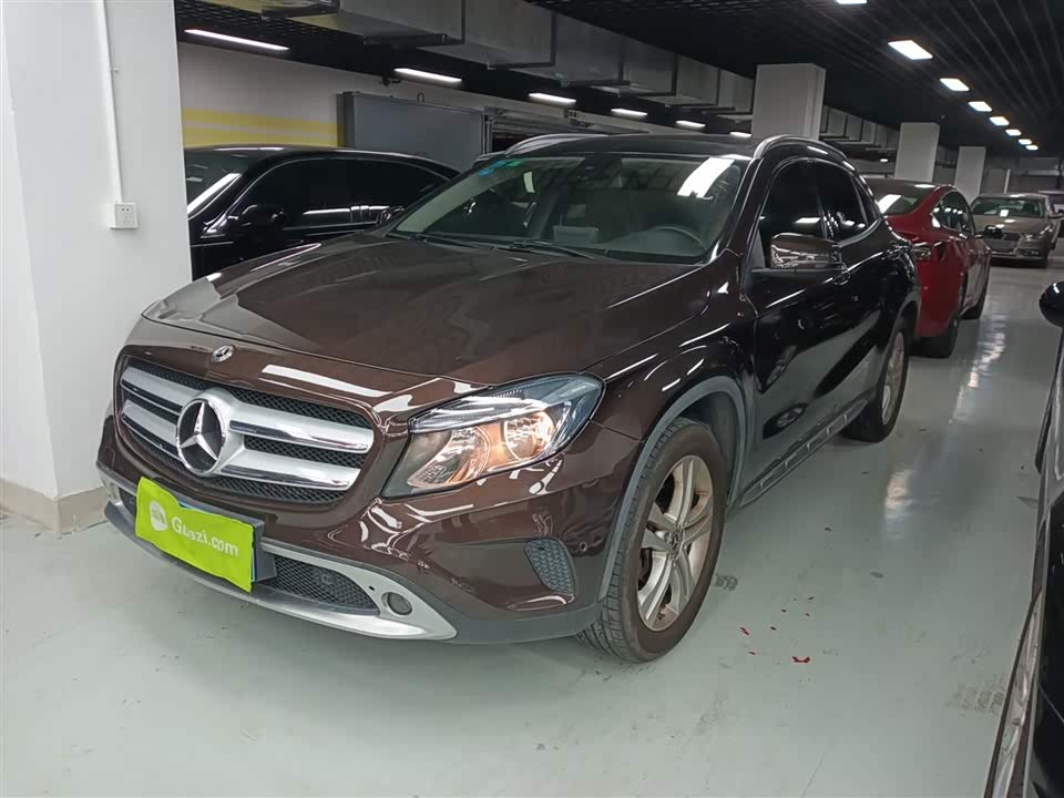 Mercedes-Benz GLA