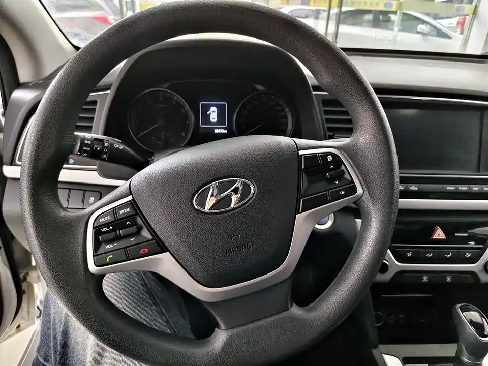 Hyundai Lead