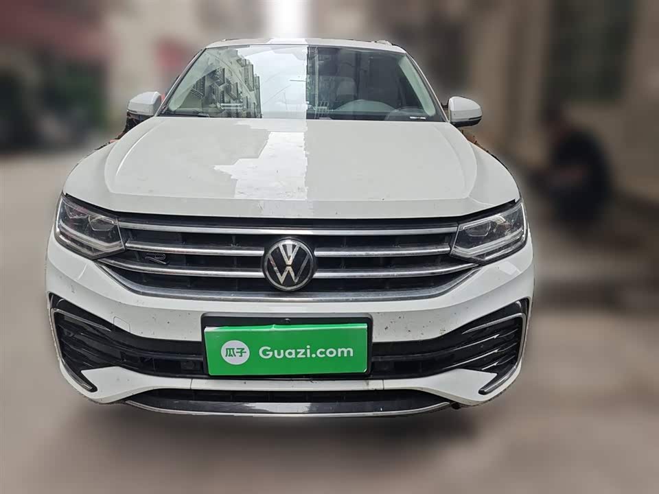 Volkswagen Tiguan L