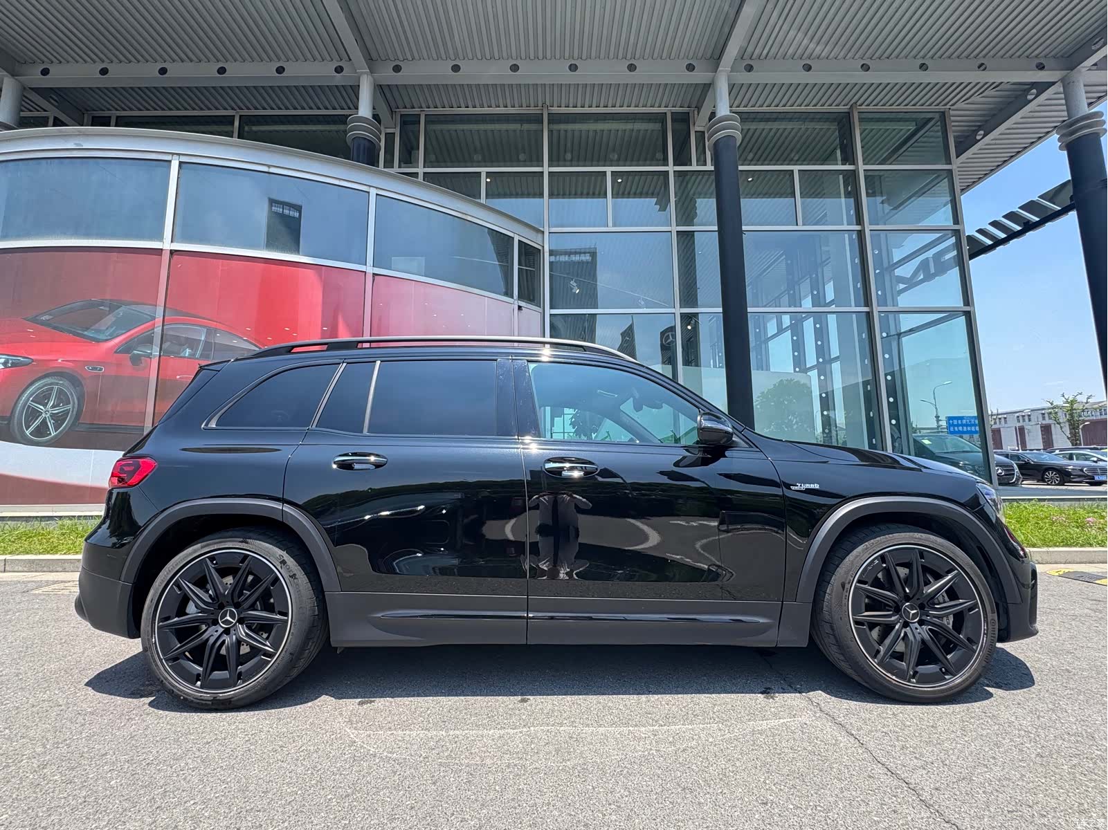 Mercedes-Benz GLB, 2025 12