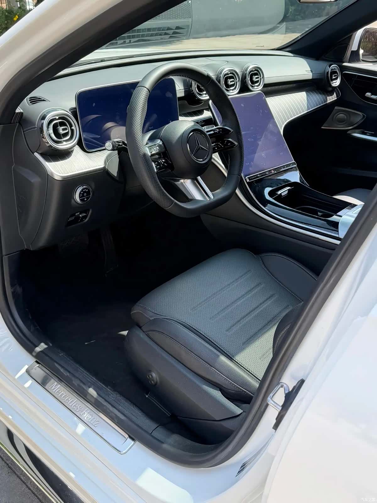 Mercedes-Benz C-Class, 2024 12