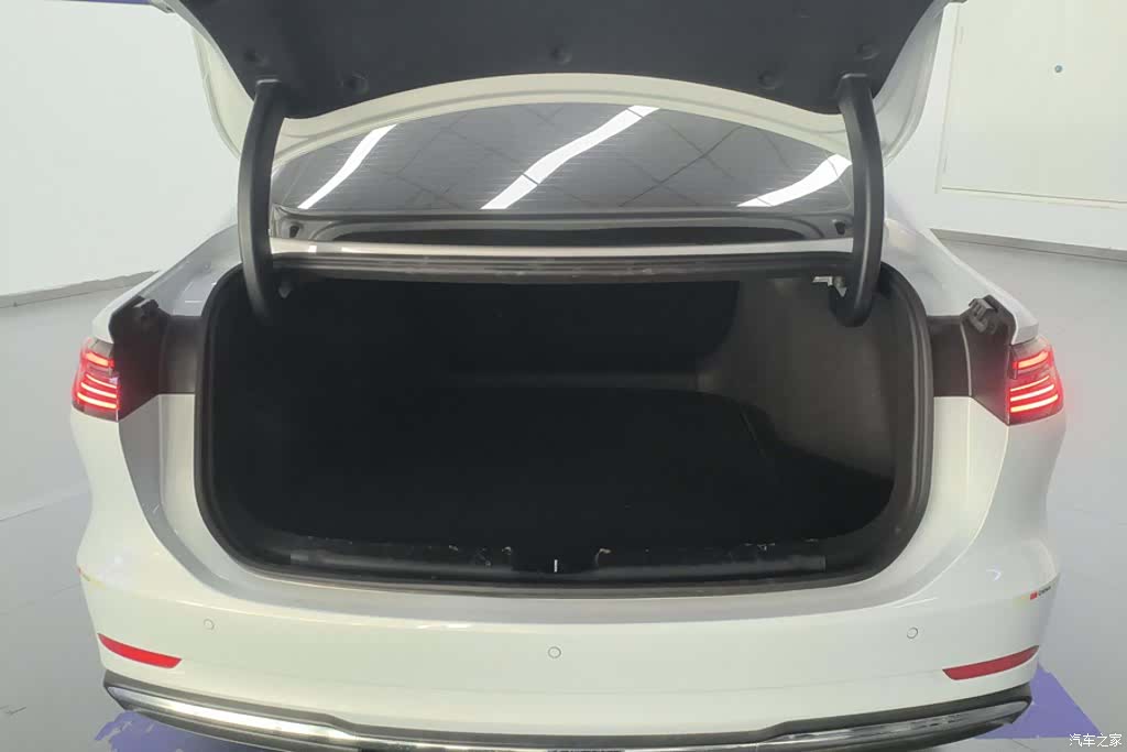 Geely A7, 2025 4