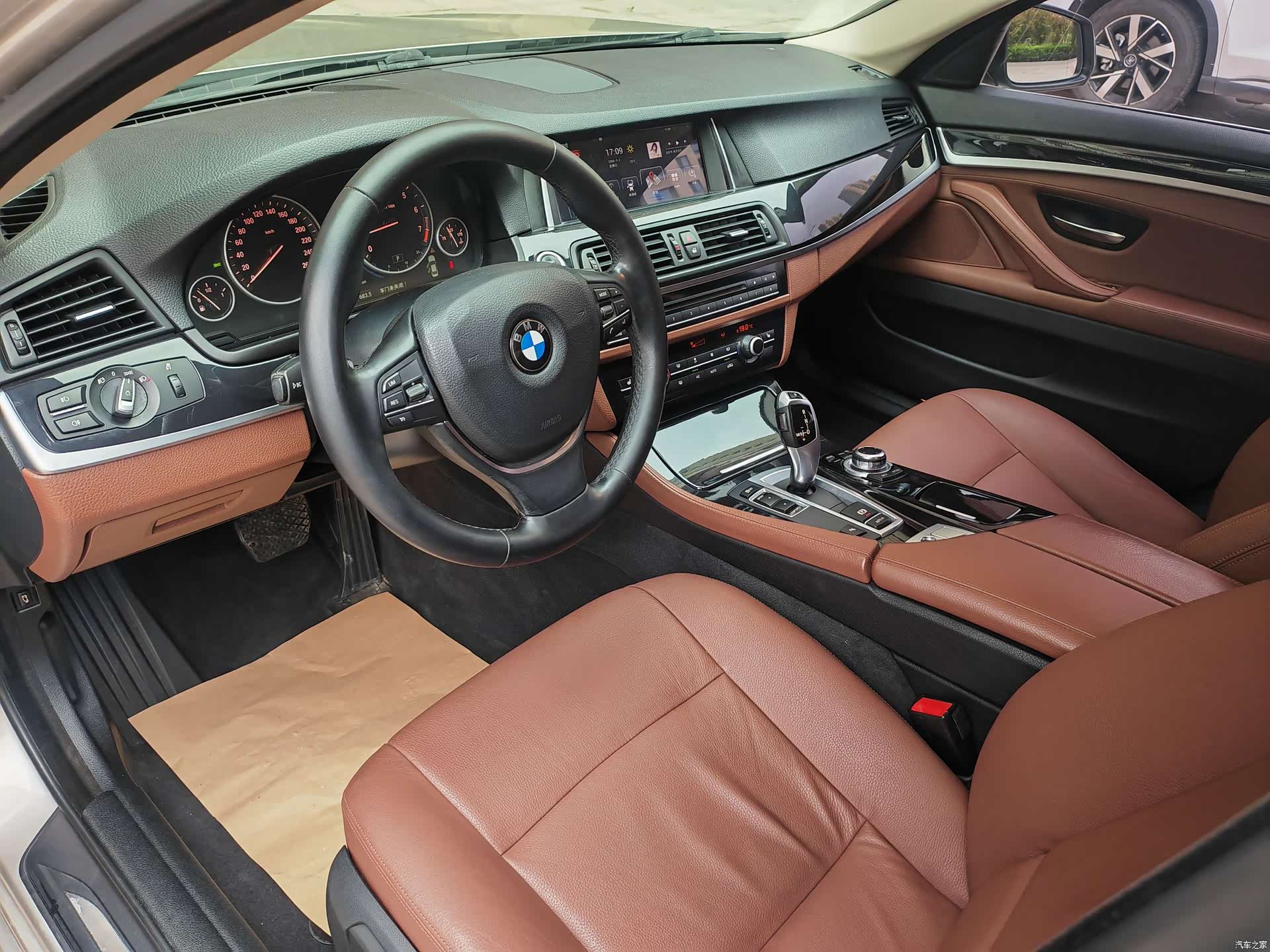BMW 5 Series, 2017 9