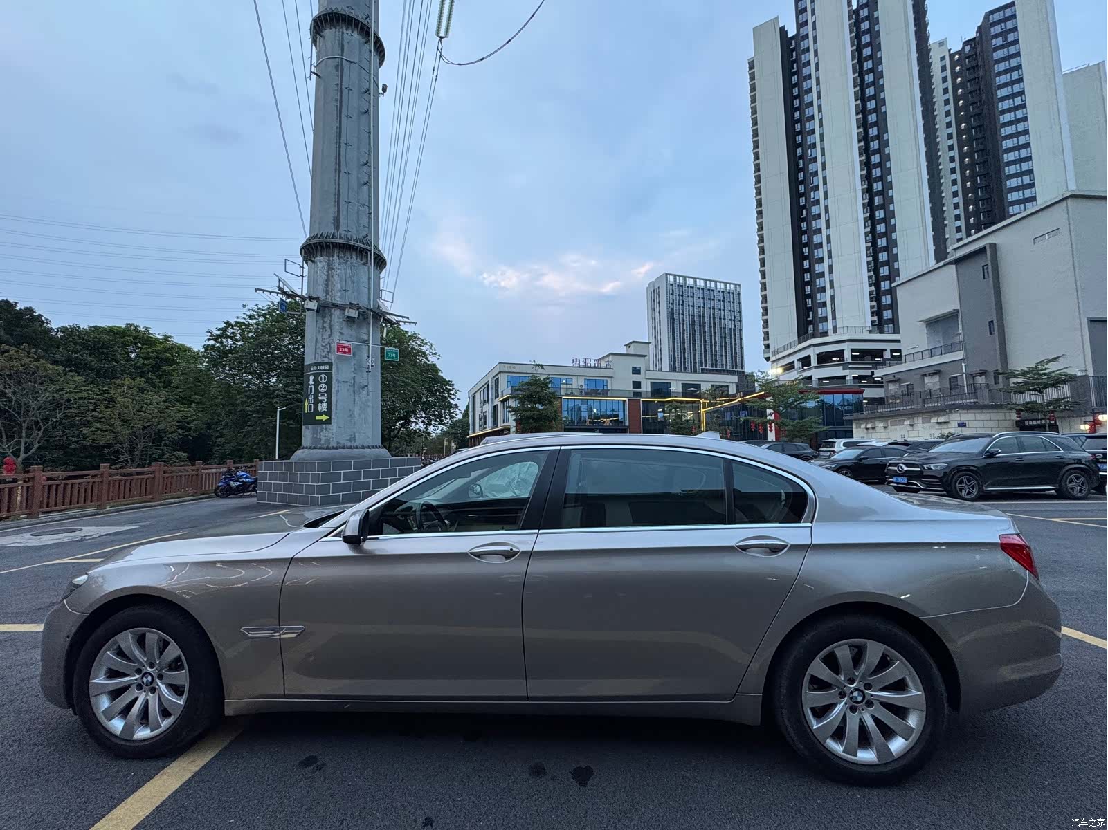 BMW 7 Series, 2012 7
