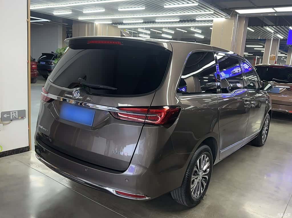 Buick GL8, 2022 10