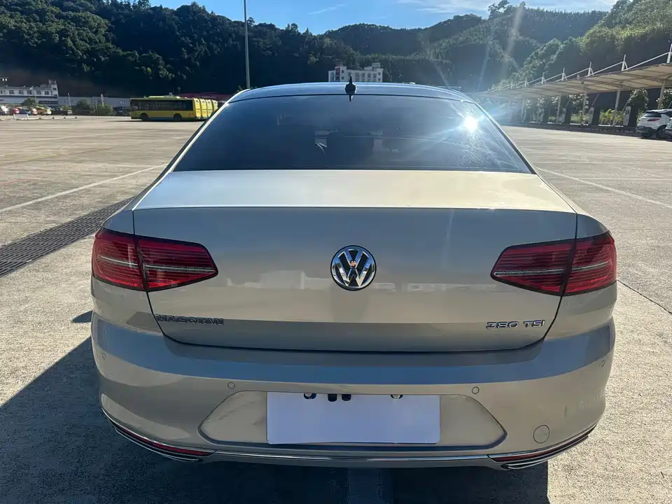 Volkswagen Magotan