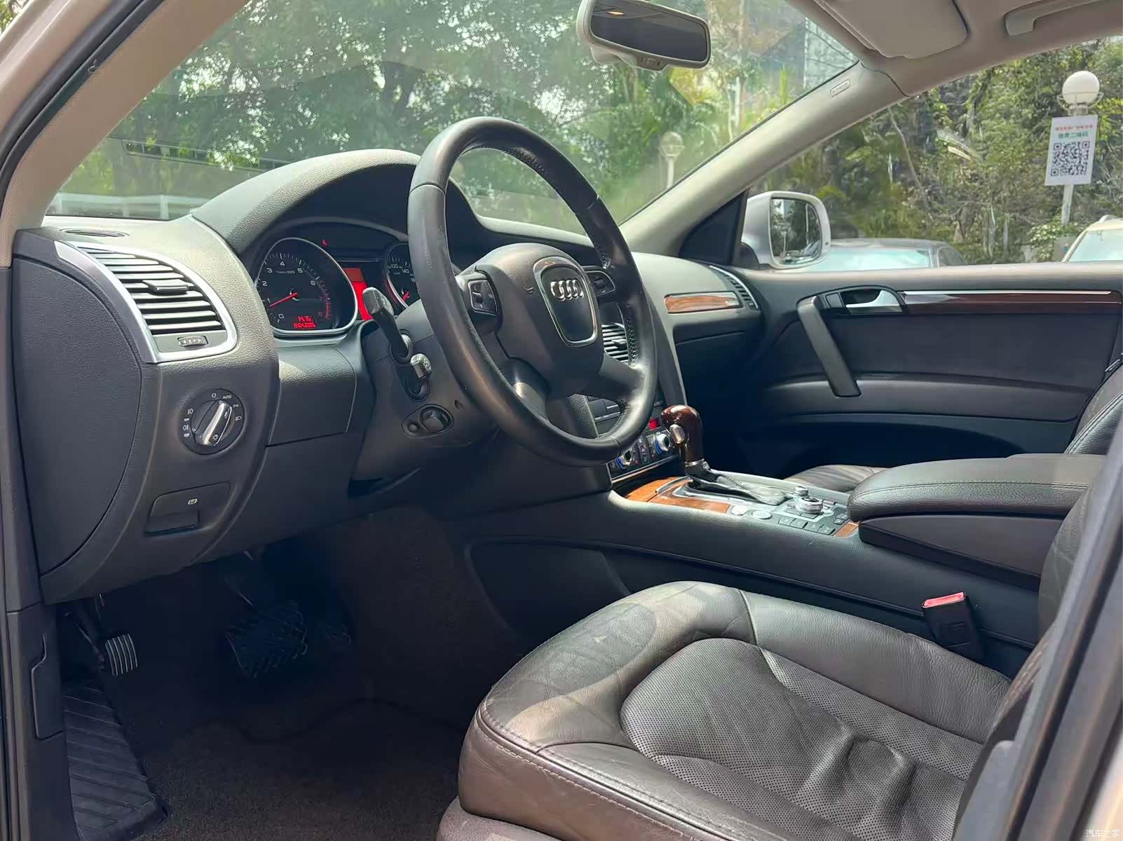 Audi Q7, 2010 4