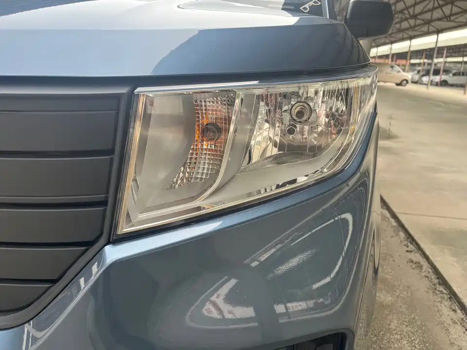 Wuling Wuling Hongguang PLUS