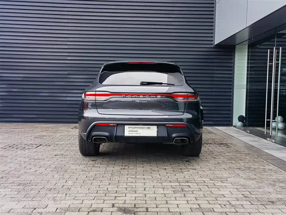 Porsche Macan