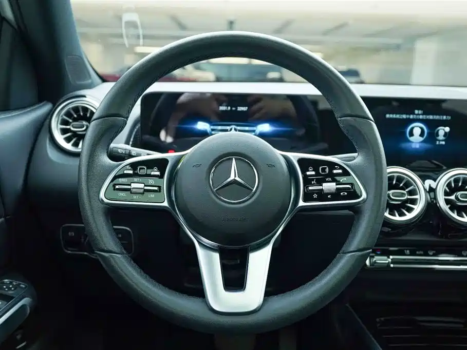 Mercedes-Benz GLB