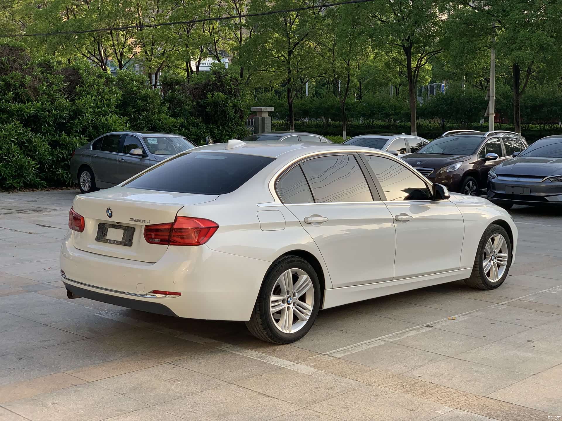 BMW 3 Series, 2016 все фото