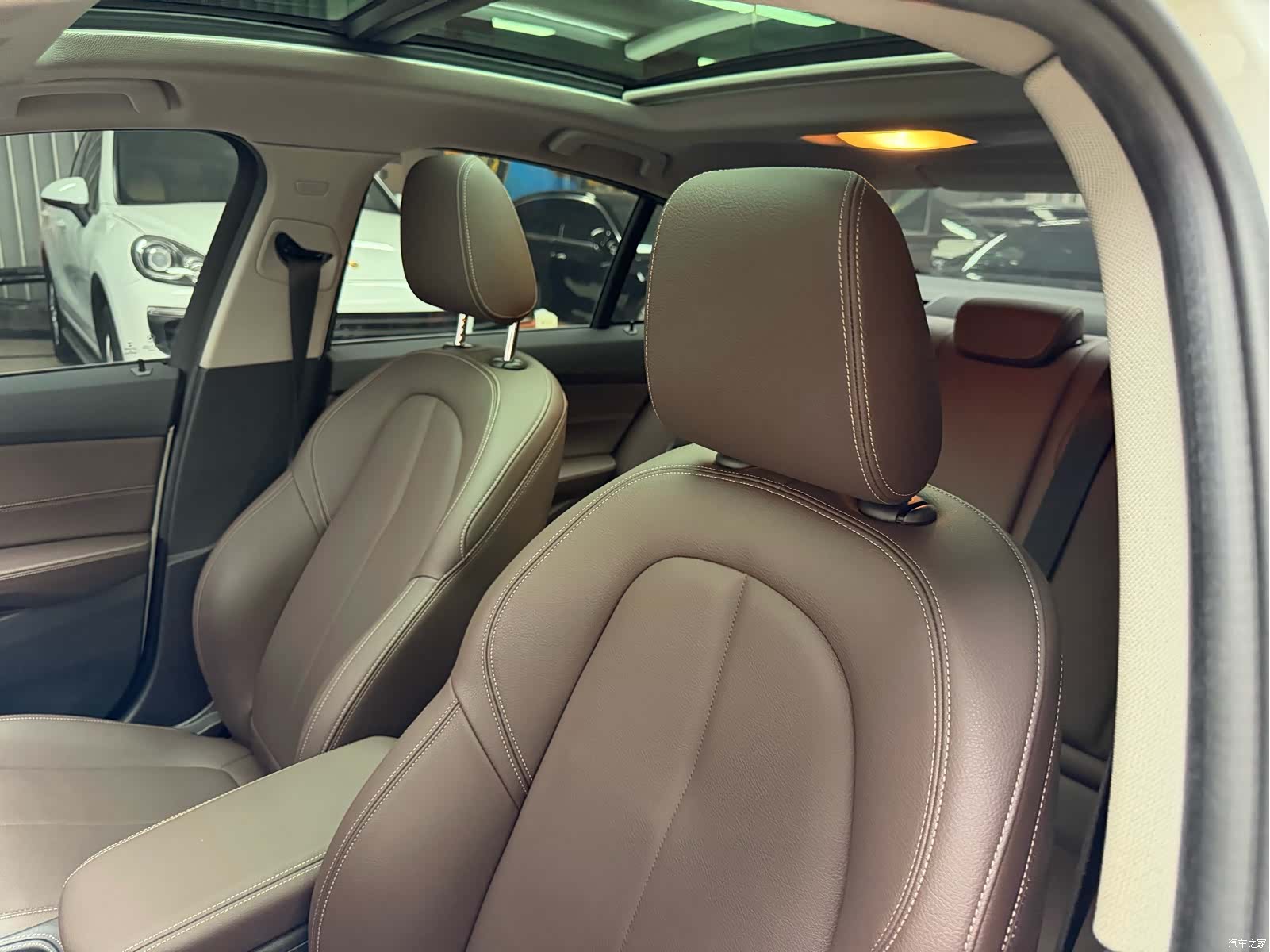 BMW 1 Series, 2021 11