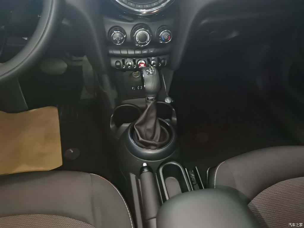 Mini ONE, 2016 14