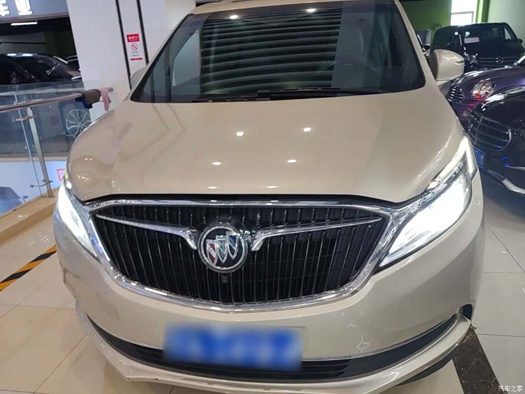 Buick GL8, 2020 3