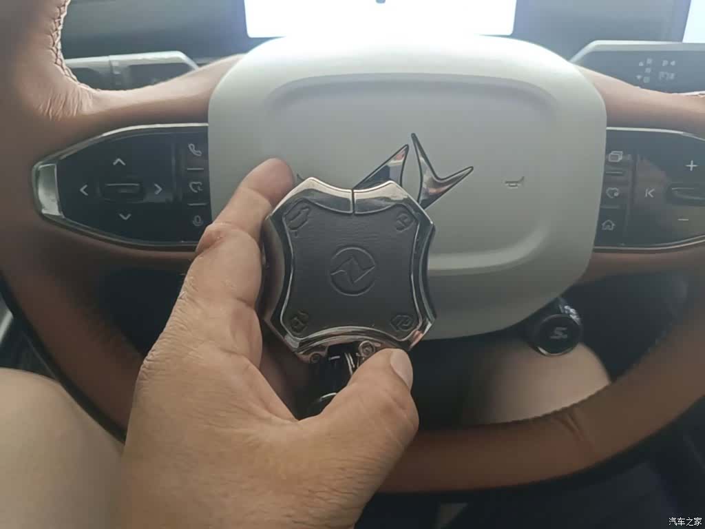 DongFeng eπ007, 2024 9