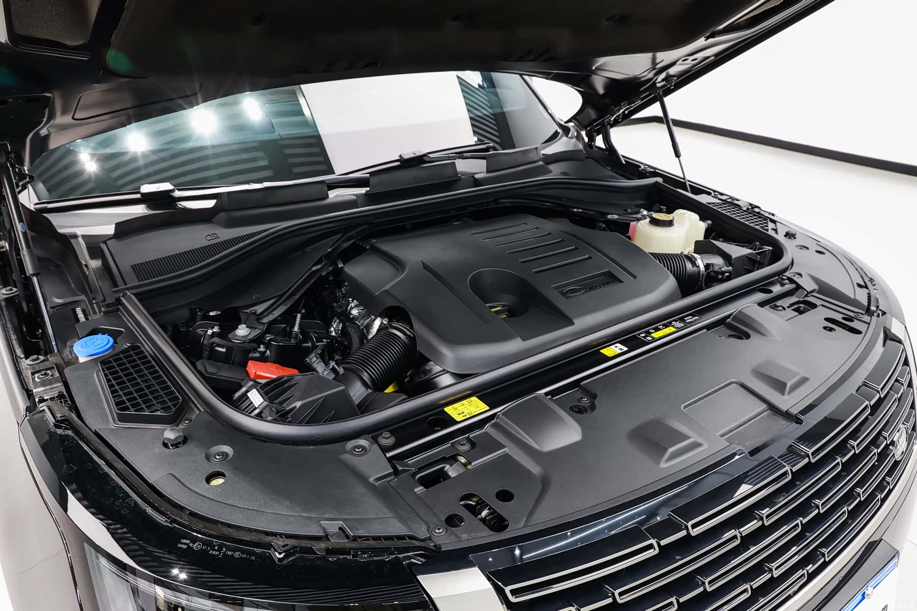 Land Rover Range Rover, 2026 27
