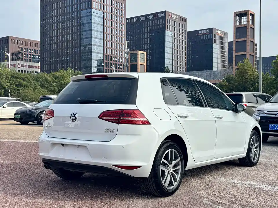 Volkswagen golf