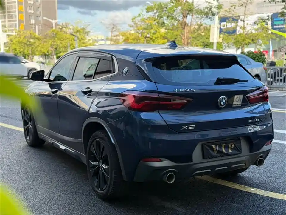 BMW X2