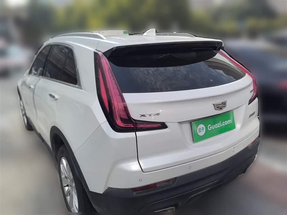 Cadillac XT4