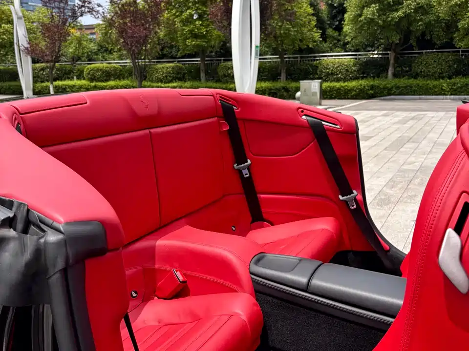 Ferrari California T