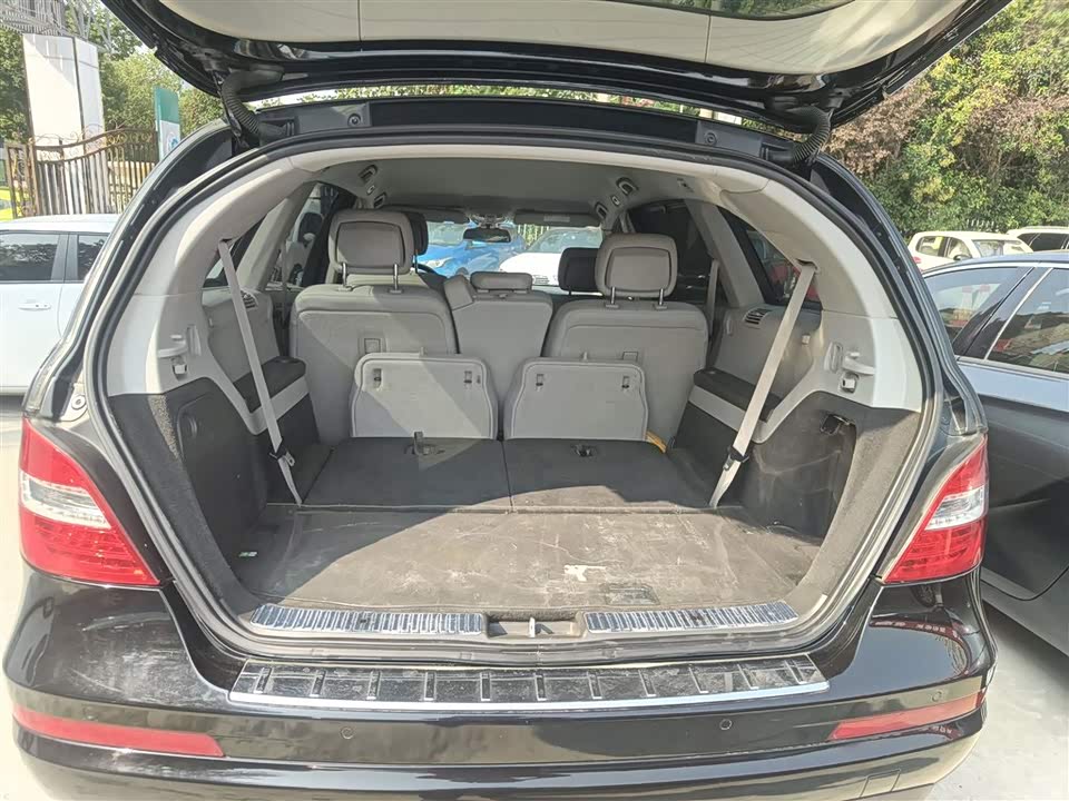 Mercedes-Benz R-class