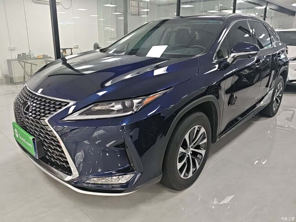 Lexus RX, 2021 1