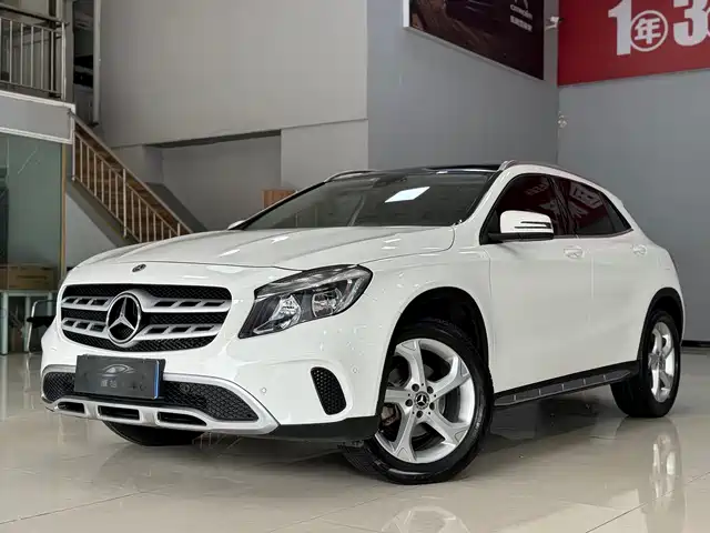 Mercedes-Benz GLA 2017 — купить из Китая под заказ