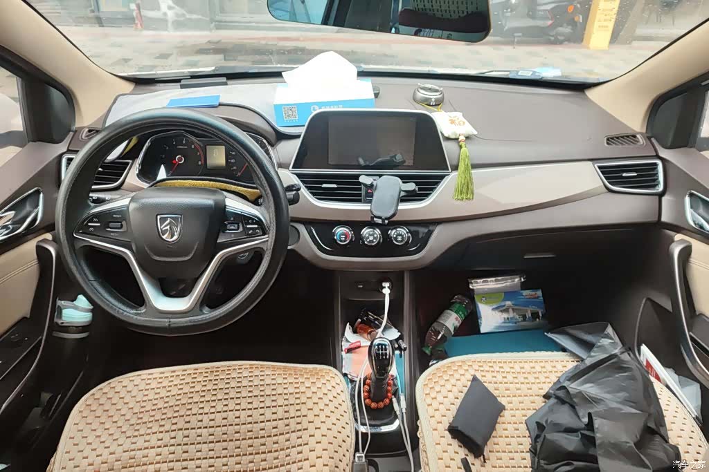 Wuling 310W, 2019 12