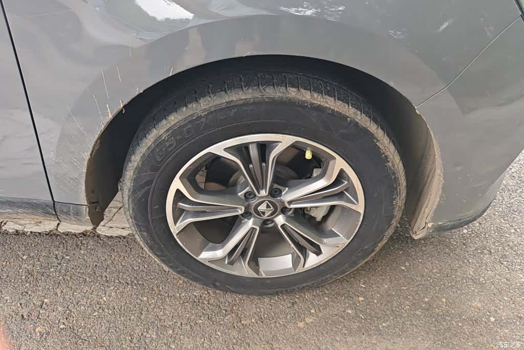 Borgward BX7, 2019 6