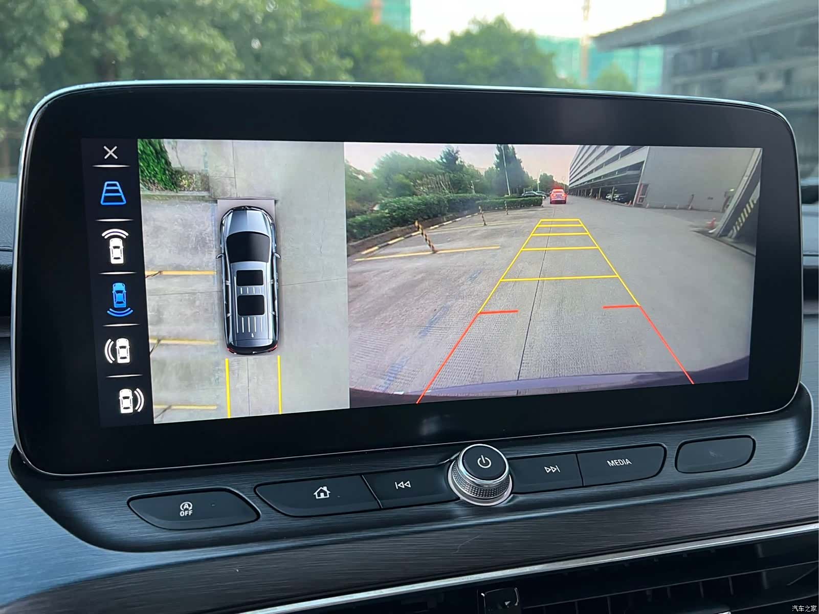 Buick GL8, 2021 7