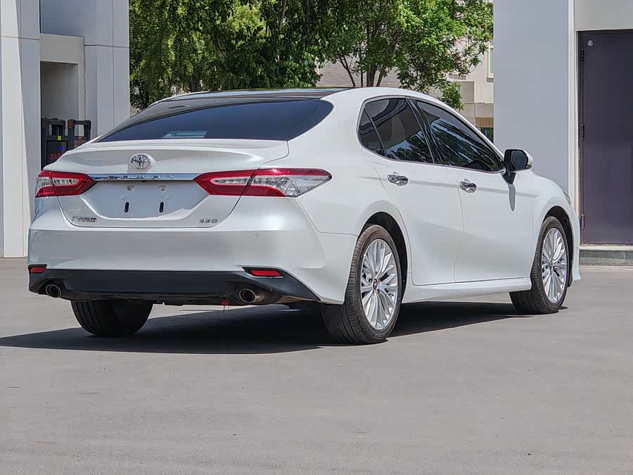 Toyota Camry 2021, фото 10
