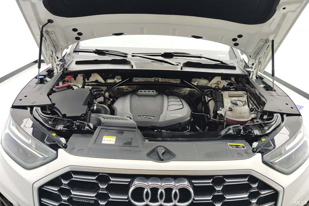Audi Q5L, 2021 10