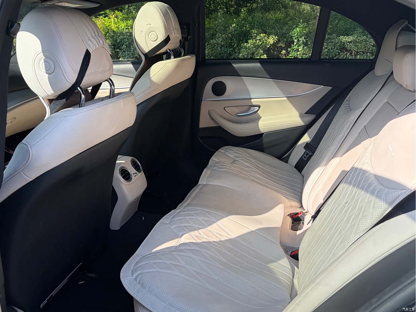Mercedes-Benz E-Class, 2018 9